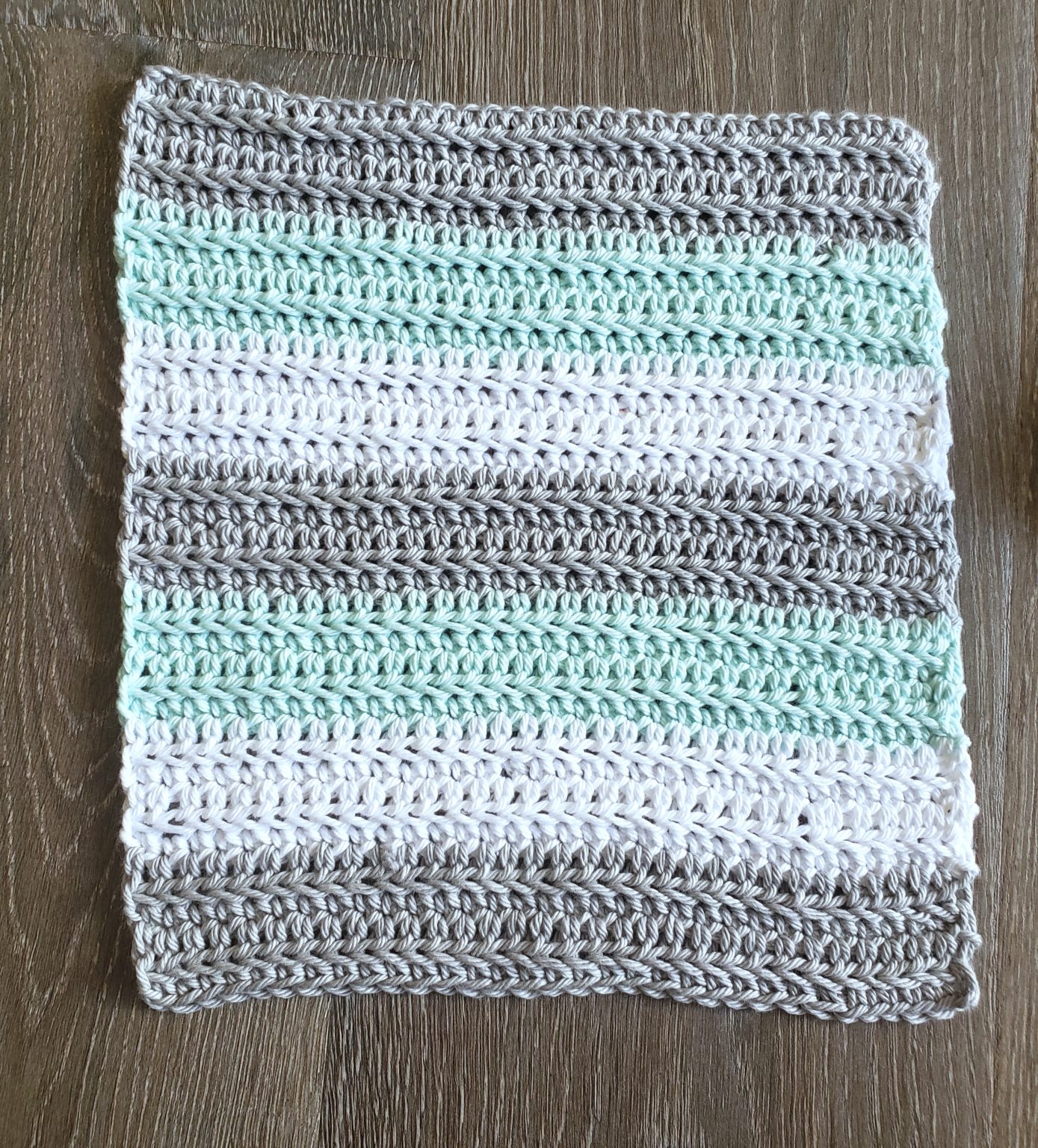 Striped Crochet Washcloth Pattern (Beginner Friendly)